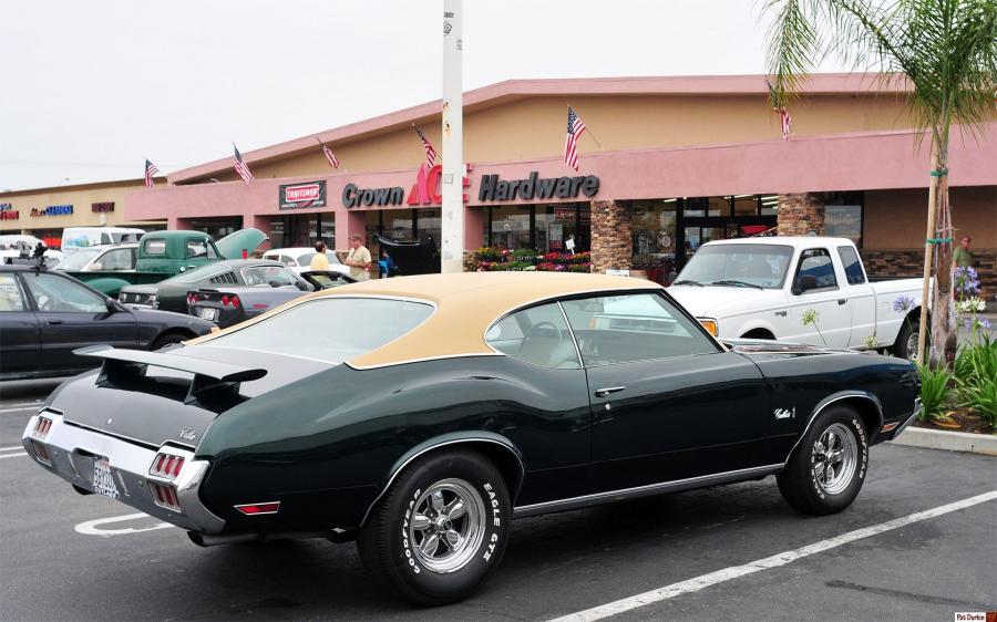  Oldsmobile Cutlass HT 1972 года  (фото 2 из 2)
